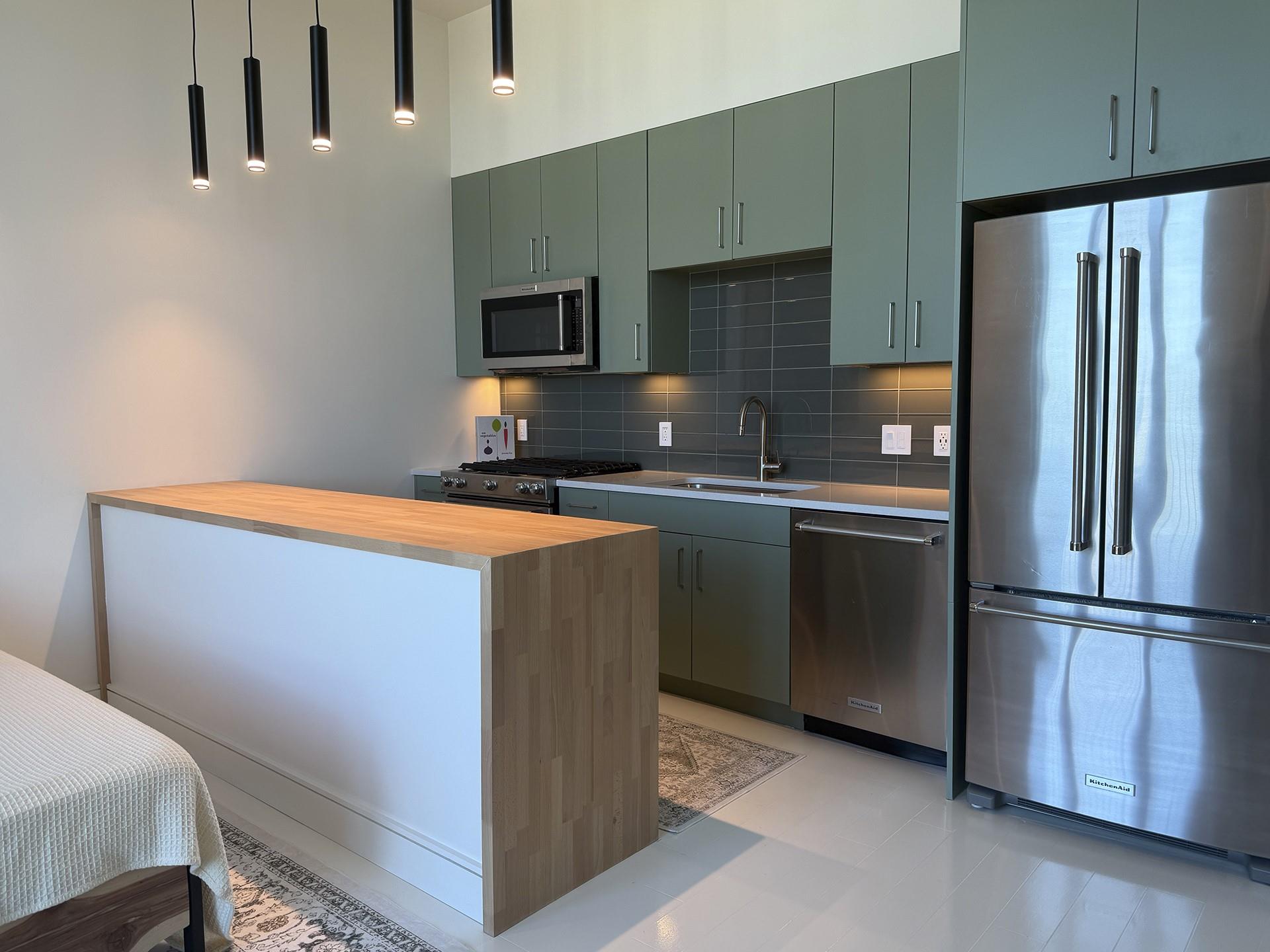 222 West Ave 3008