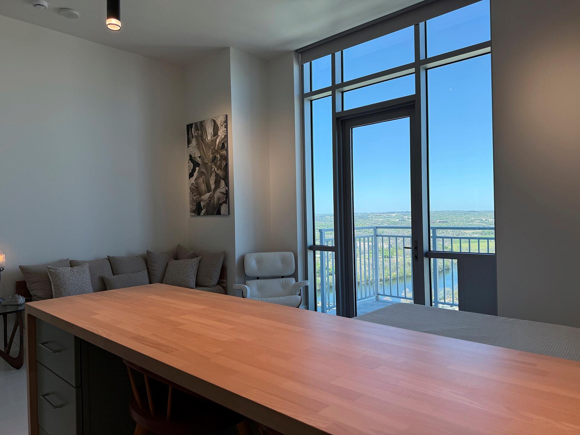 222 West Ave 3008