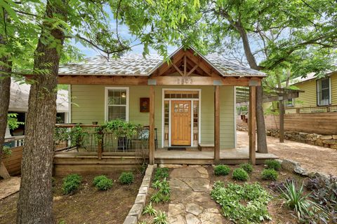 Photo of 2503 Bryan ST, Austin, TX 78702 (MLS # 2685755)