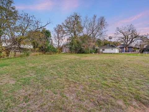 A home in Smithville