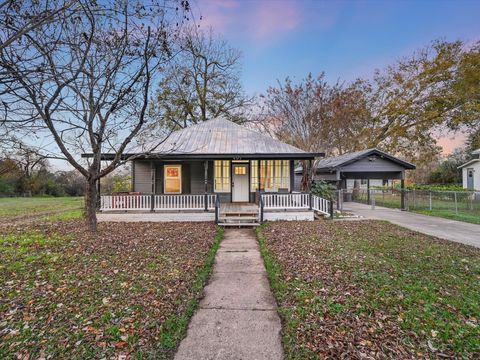 A home in Smithville