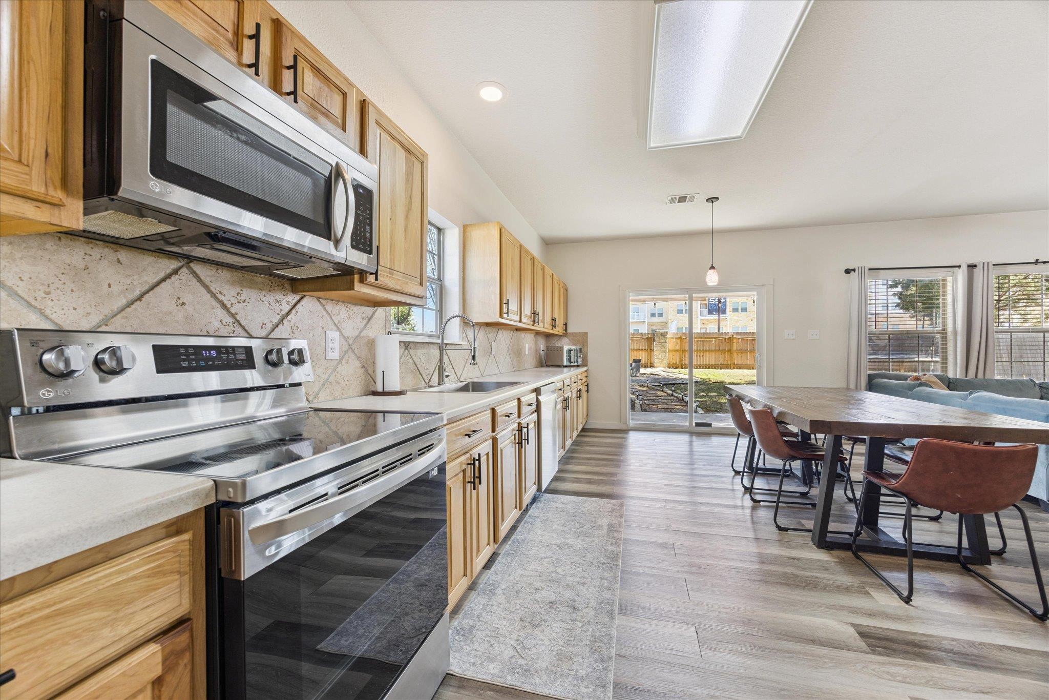 111 Teron DR