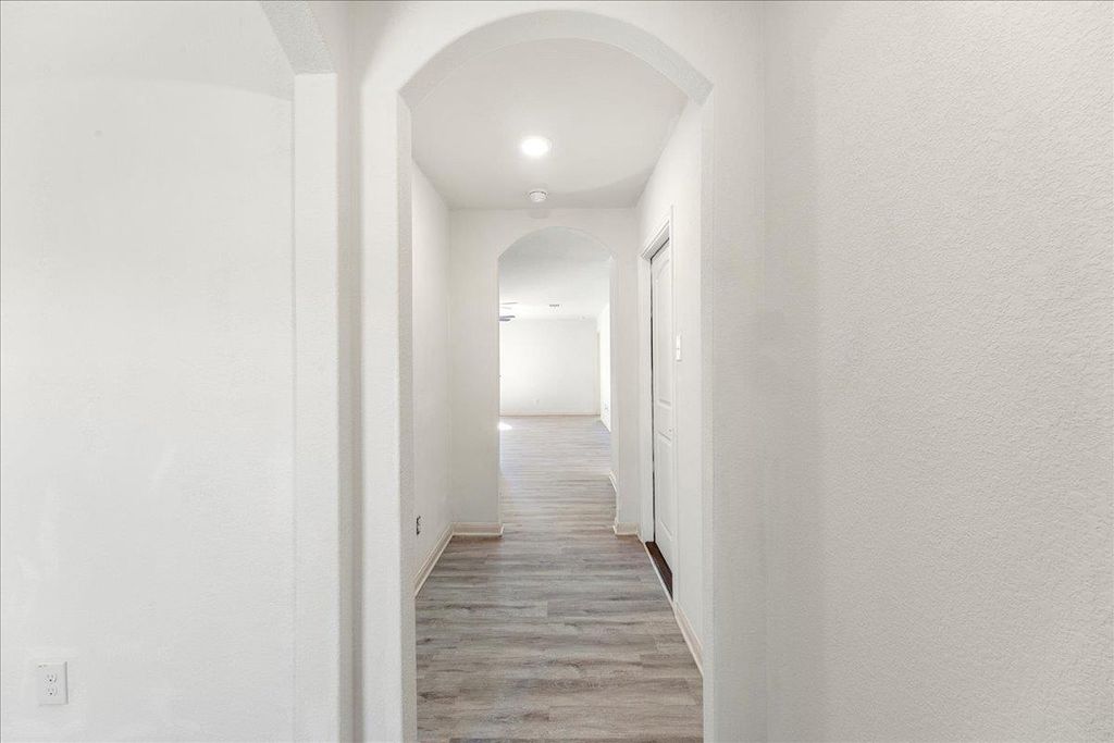 Photo of 4005 Cressler LN #16G, Jarrell, TX 76537 (MLS # 8108211)