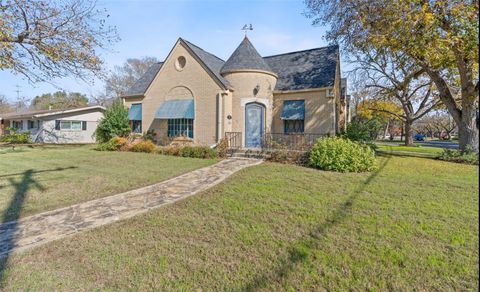 A home in Lockhart