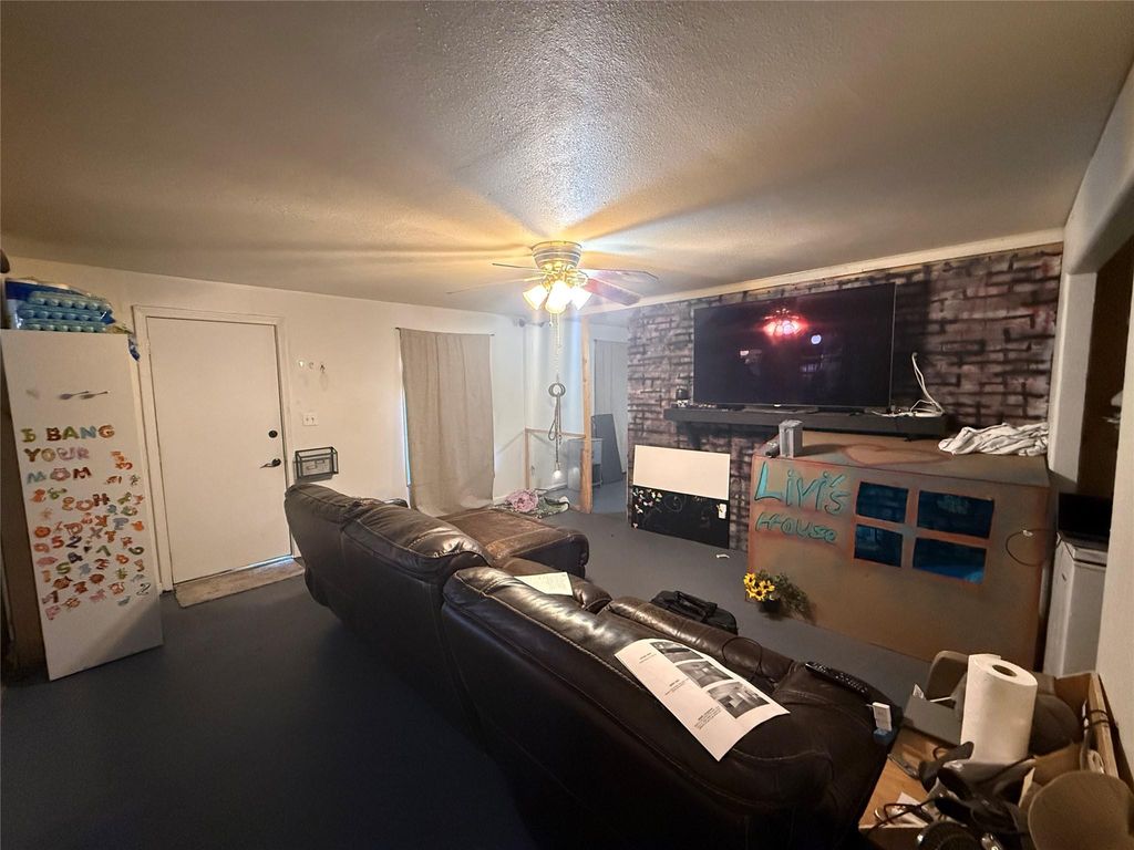 Photo of 508 N Boundary ST, Burnet, TX 78611 (MLS # 2537842)