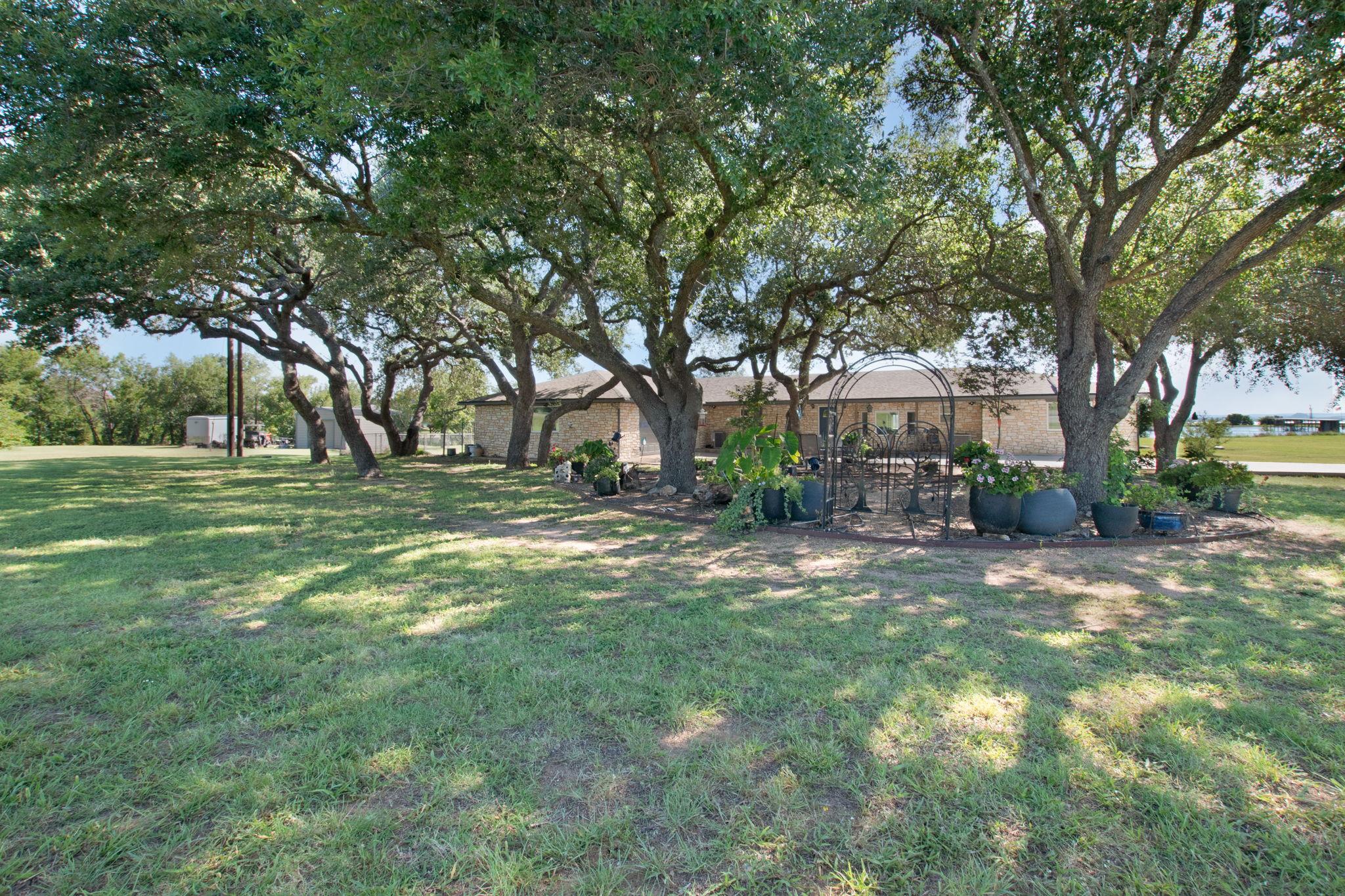 208 Iris Lane LN