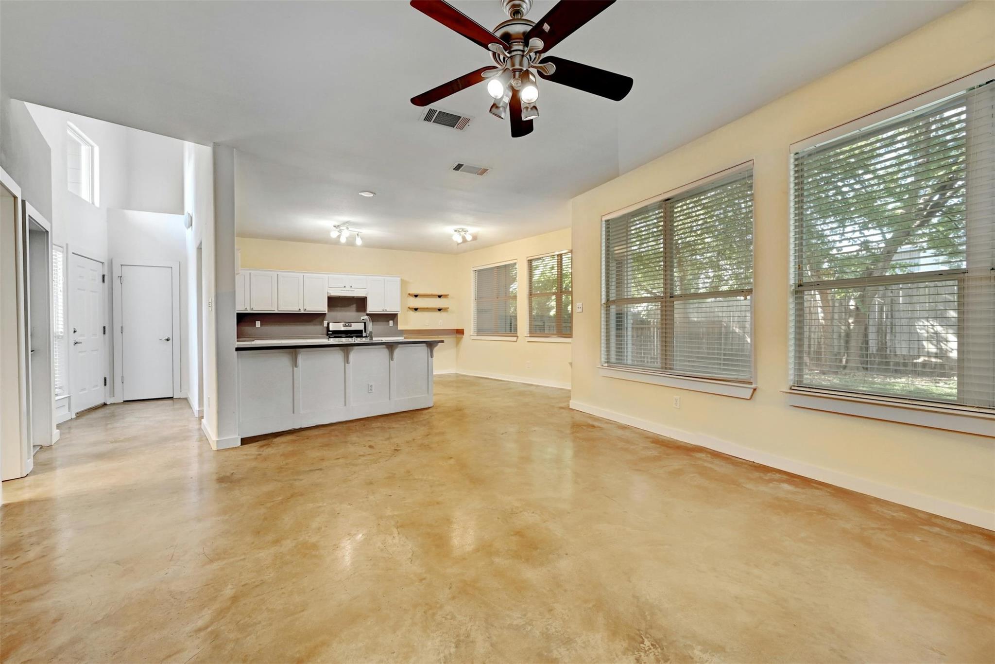 View Austin, TX 78704 townhome