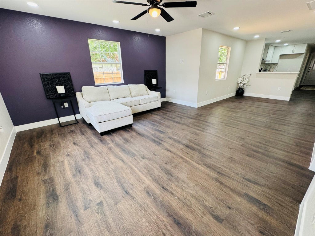 Photo of 617 Persimmon ST, Lockhart, TX 78644 (MLS # 8882738)