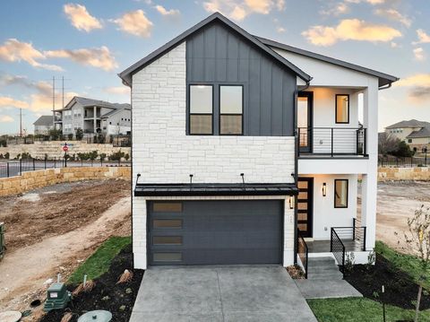 Photo of 109 Pennybacker LN, Lakeway, TX 78738 (MLS # 8297884)