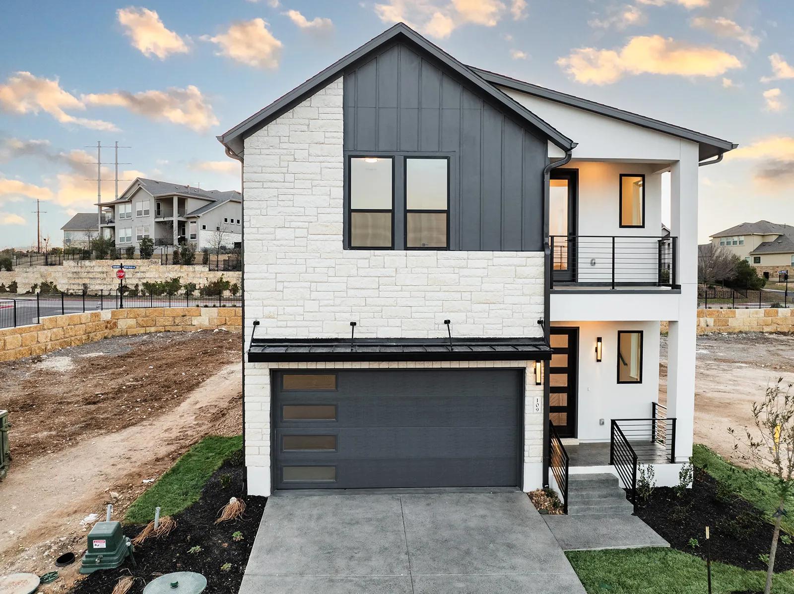 109 Pennybacker LN
