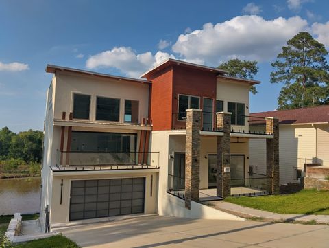 A home in Lago Vista