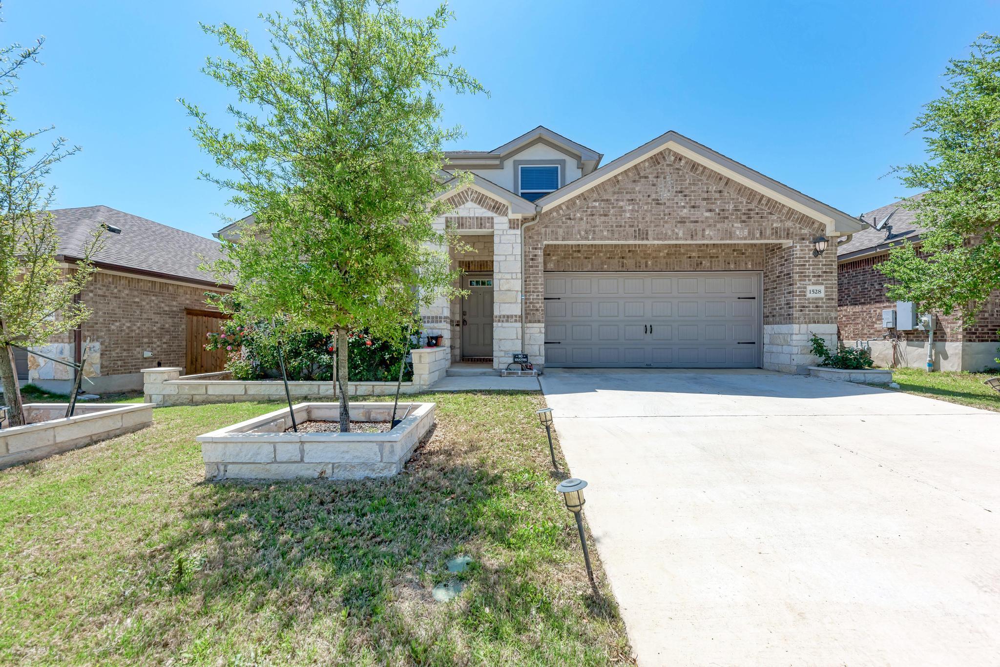 1528 Longhorn Ranch DR