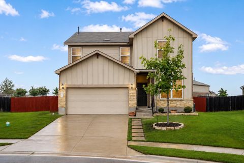 Photo of 129 Purple Heart DR, Buda, TX 78610 (MLS # 4131747)