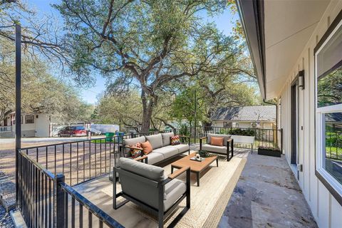 Tiny photo for 10710 Crestview DR, Jonestown, TX 78645 (MLS # 6386677)