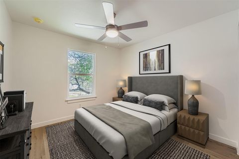 Tiny photo for 10710 Crestview DR, Jonestown, TX 78645 (MLS # 6386677)