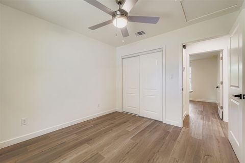 Tiny photo for 10710 Crestview DR, Jonestown, TX 78645 (MLS # 6386677)