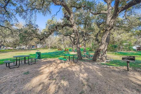 Tiny photo for 10710 Crestview DR, Jonestown, TX 78645 (MLS # 6386677)