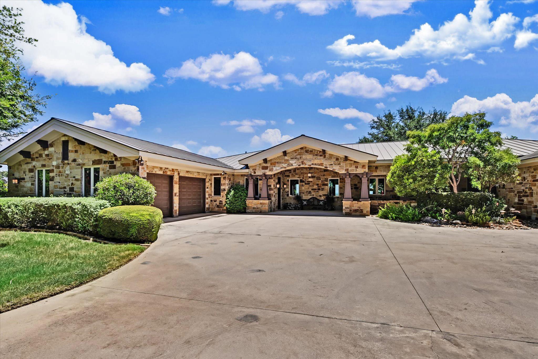 2803 Ranch Road 2831