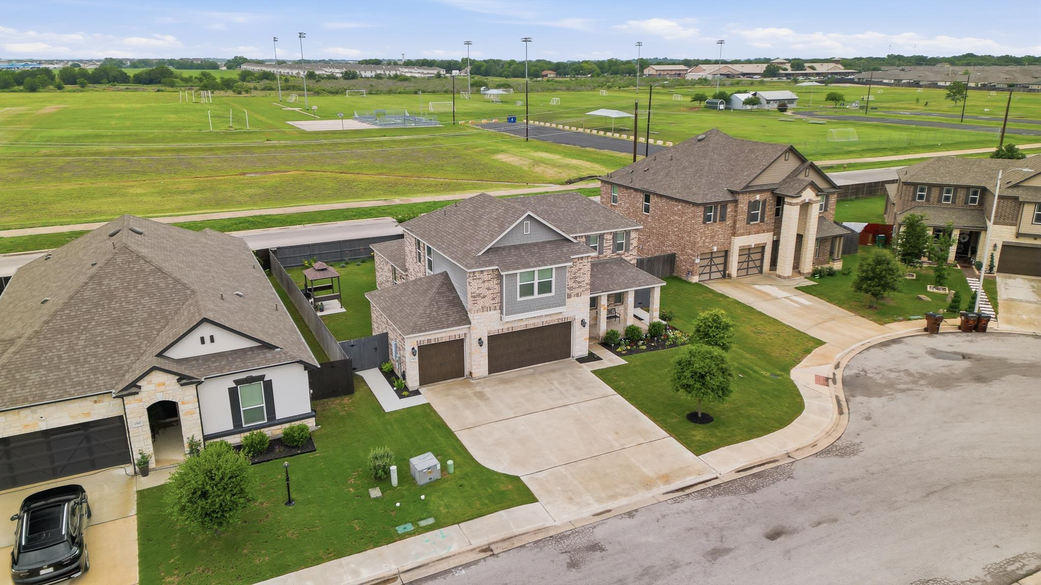 1515 Foxglove DR