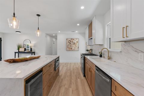 Tiny photo for 5604 Overbrook DR, Austin, TX 78723 (MLS # 6536946)