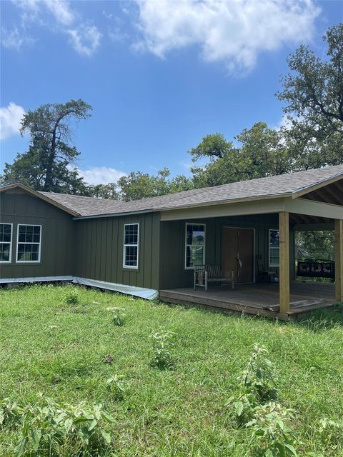 Photo of 2238 Flash CIR, Luling, TX 78648 (MLS # 7265261)