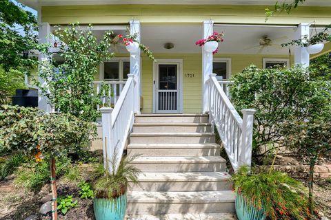 Photo of 1701 Alameda DR, Austin, TX 78704 (MLS # 5282070)