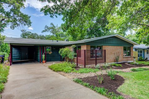 Photo of 1420 Yorkshire DR, Austin, TX 78723 (MLS # 3508012)