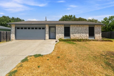 Photo of 3102 Jeanne Marie CT, Austin, TX 78745 (MLS # 8323243)