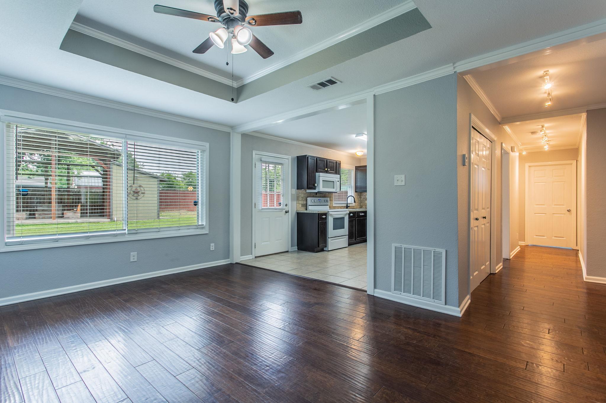 102 Circle DR