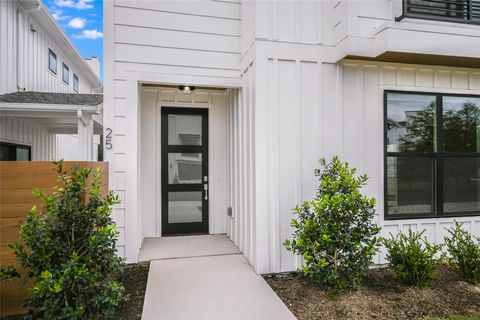 7601 Cooper LN 25 Austin TX 78745