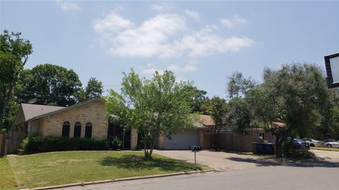 Photo of 9007 Quail Valley DR, Austin, TX 78758 (MLS # 5178594)