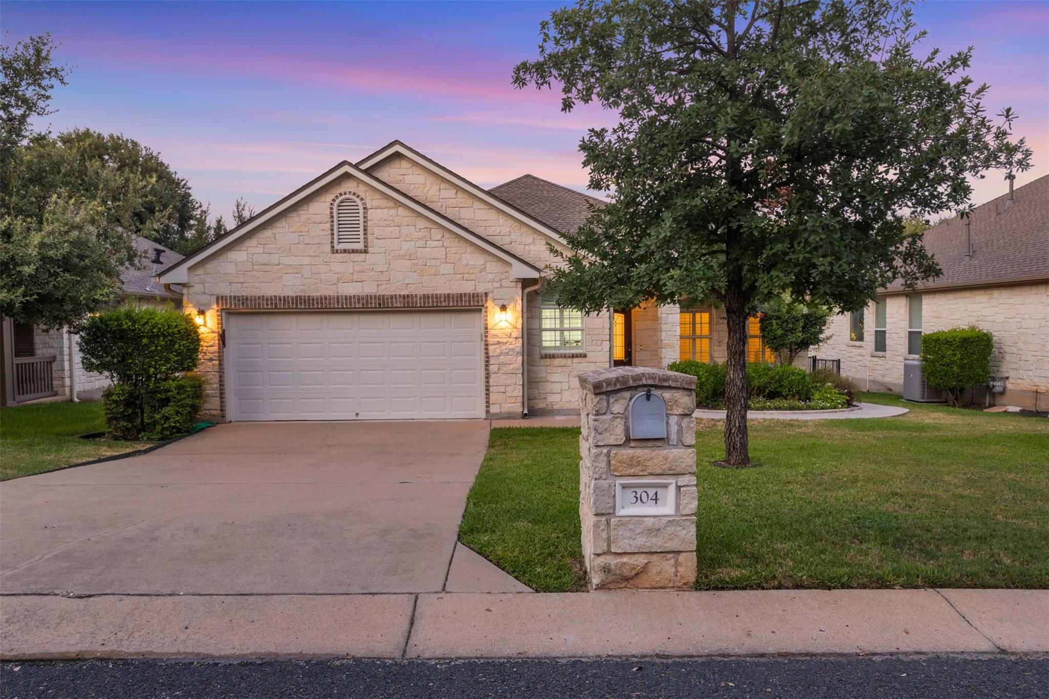 304 Brazos DR