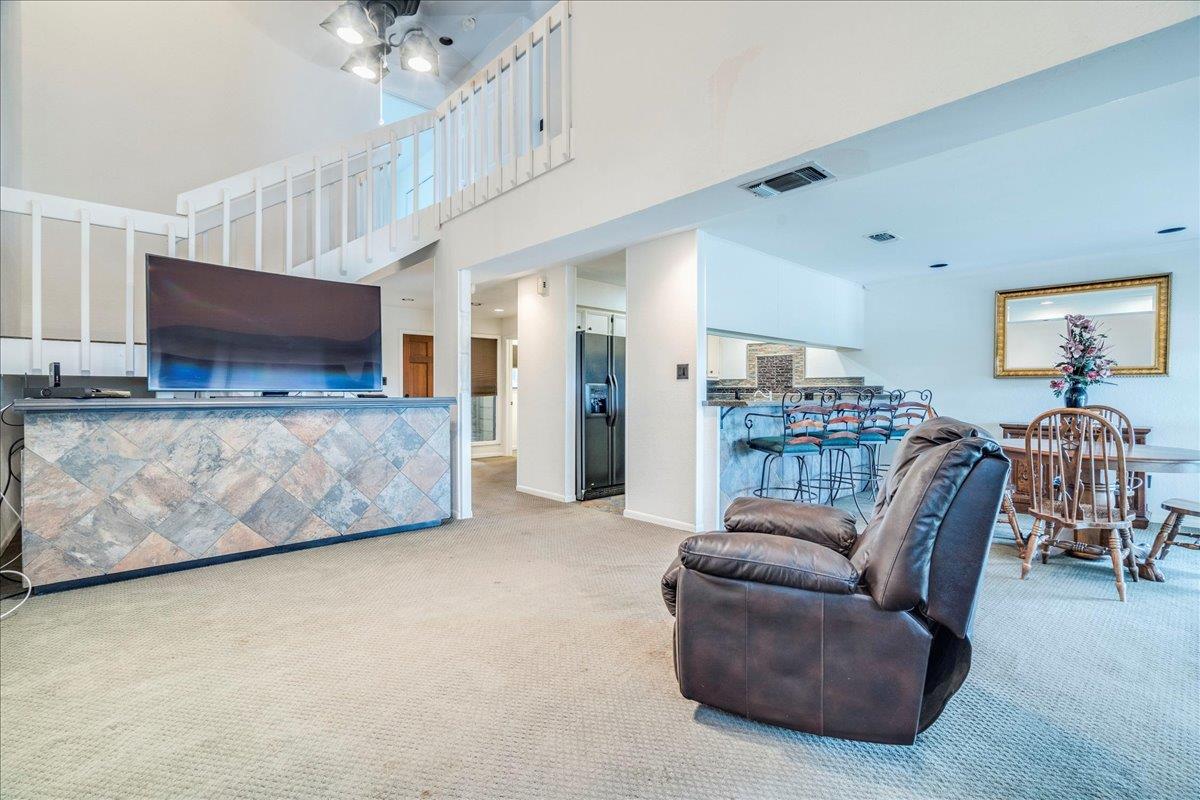 501 Highlands BLVD 13