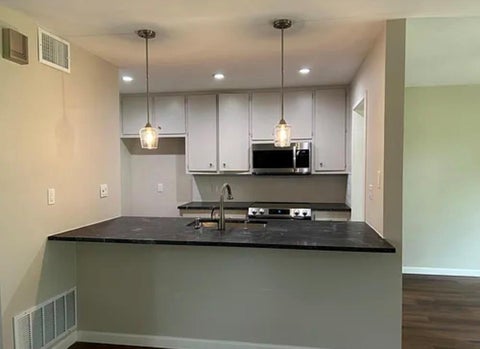 Photo of 224 Lido ST #J3, Lakeway, TX 78734 (MLS # 4148192)