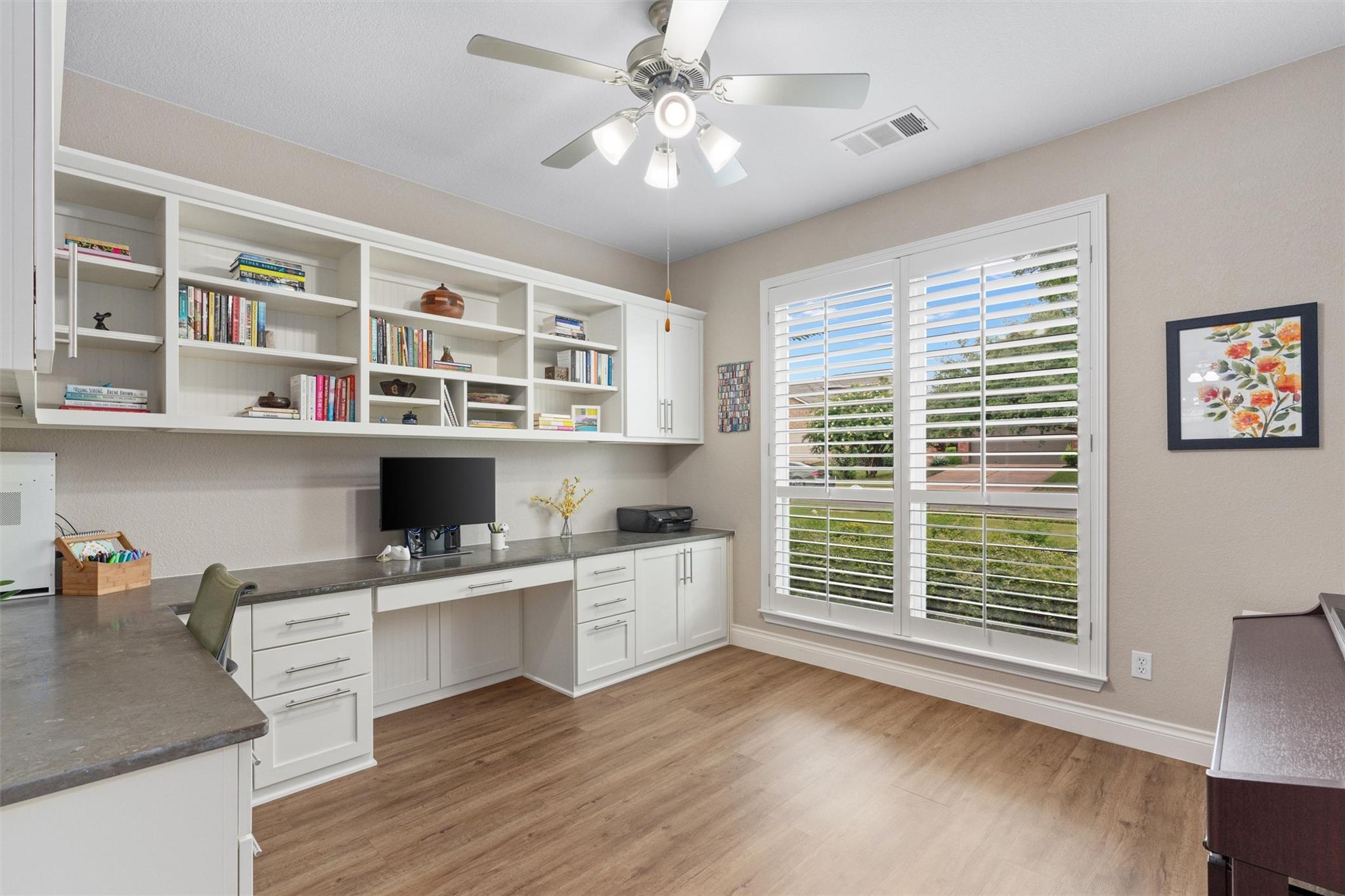 2125 Village View LOOP