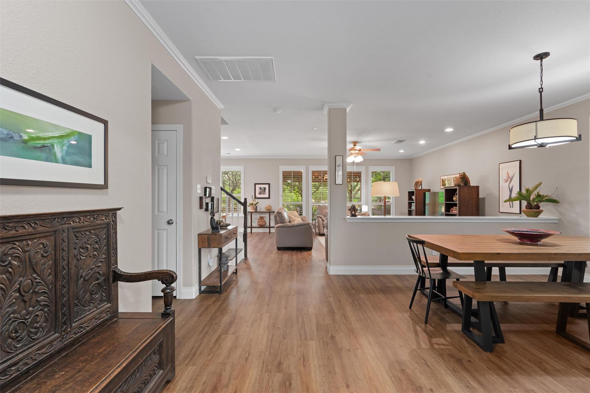 2125 Village View LOOP