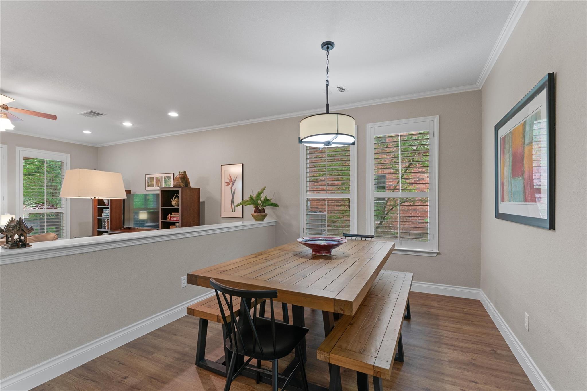 2125 Village View LOOP