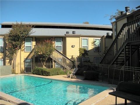 Photo of 1000 W 26th ST #120, Austin, TX 78705 (MLS # 9562270)