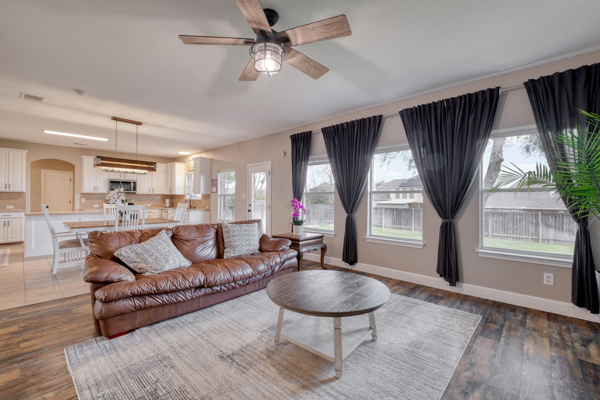 4519 Heritage Well LN