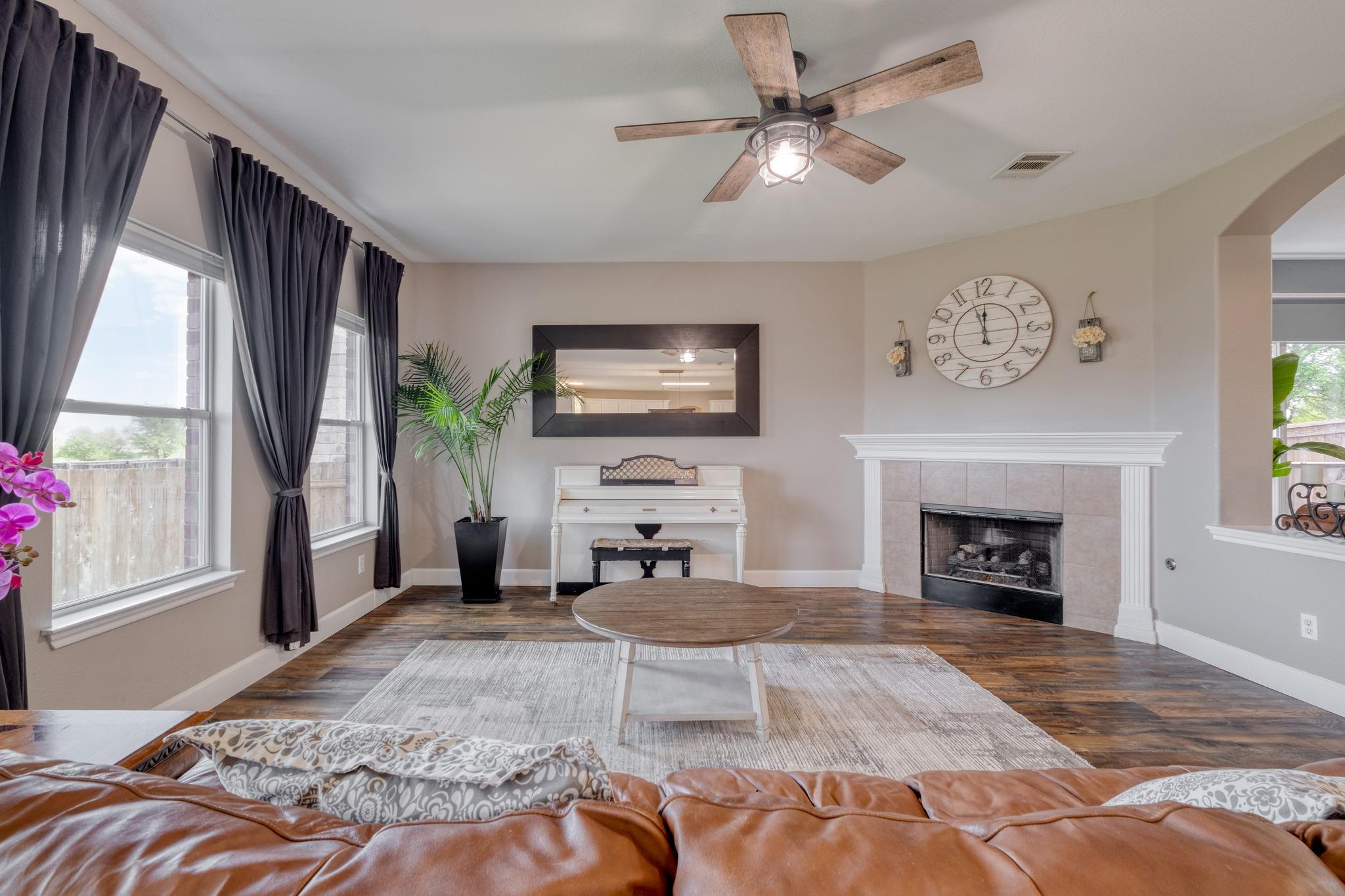 4519 Heritage Well LN