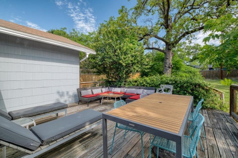 Tiny photo for 1706 Pennsylvania Ave, Austin, TX 78702 (MLS # 2330606)