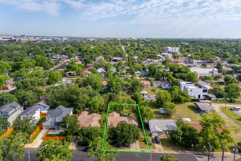Tiny photo for 1706 Pennsylvania Ave, Austin, TX 78702 (MLS # 2330606)
