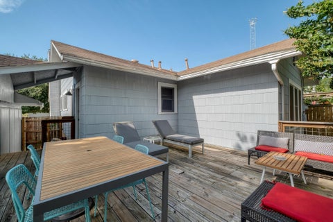 Tiny photo for 1706 Pennsylvania Ave, Austin, TX 78702 (MLS # 2330606)