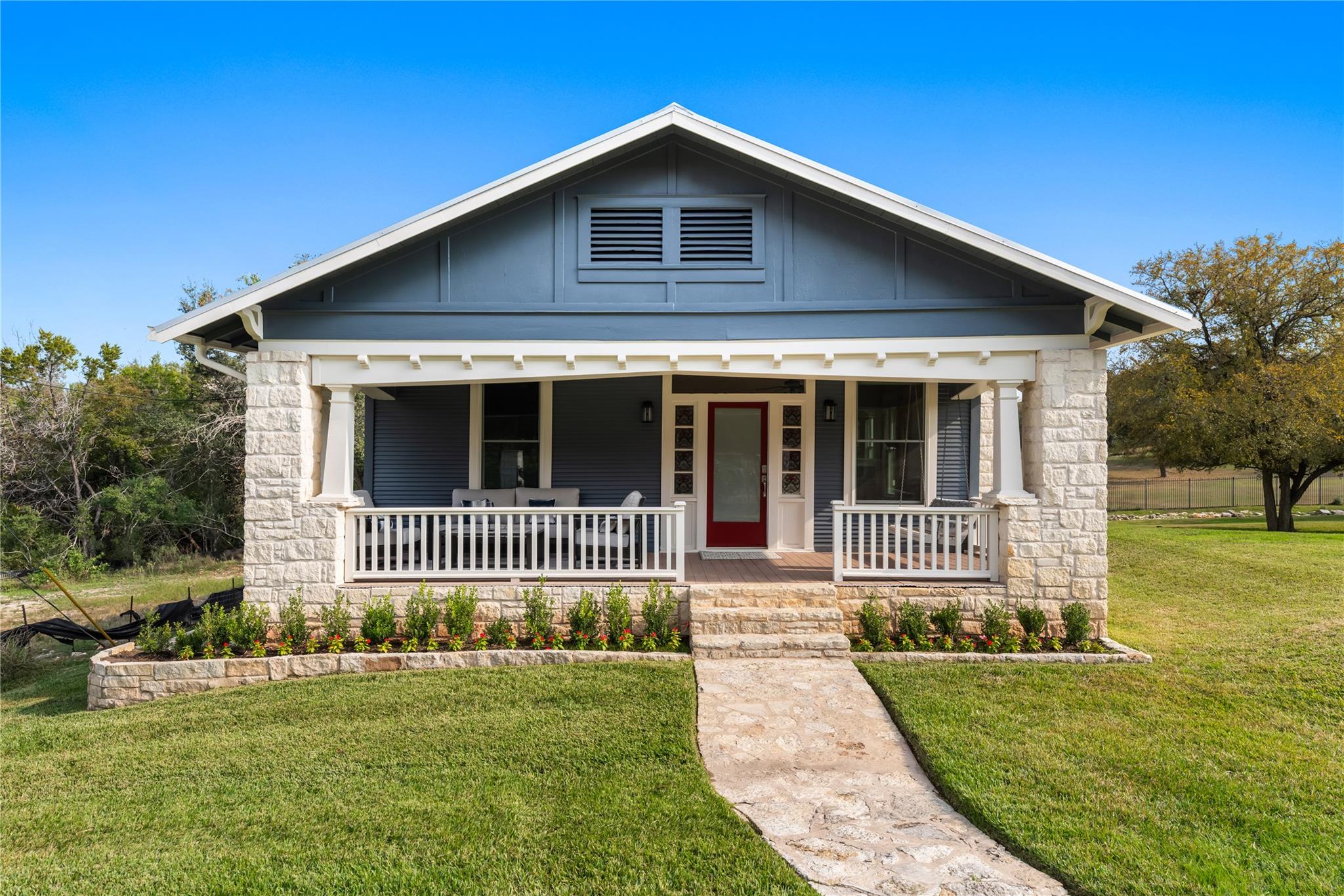 2703 De Soto DR