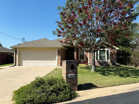 1502 Hamilton ST Burnet TX 78611