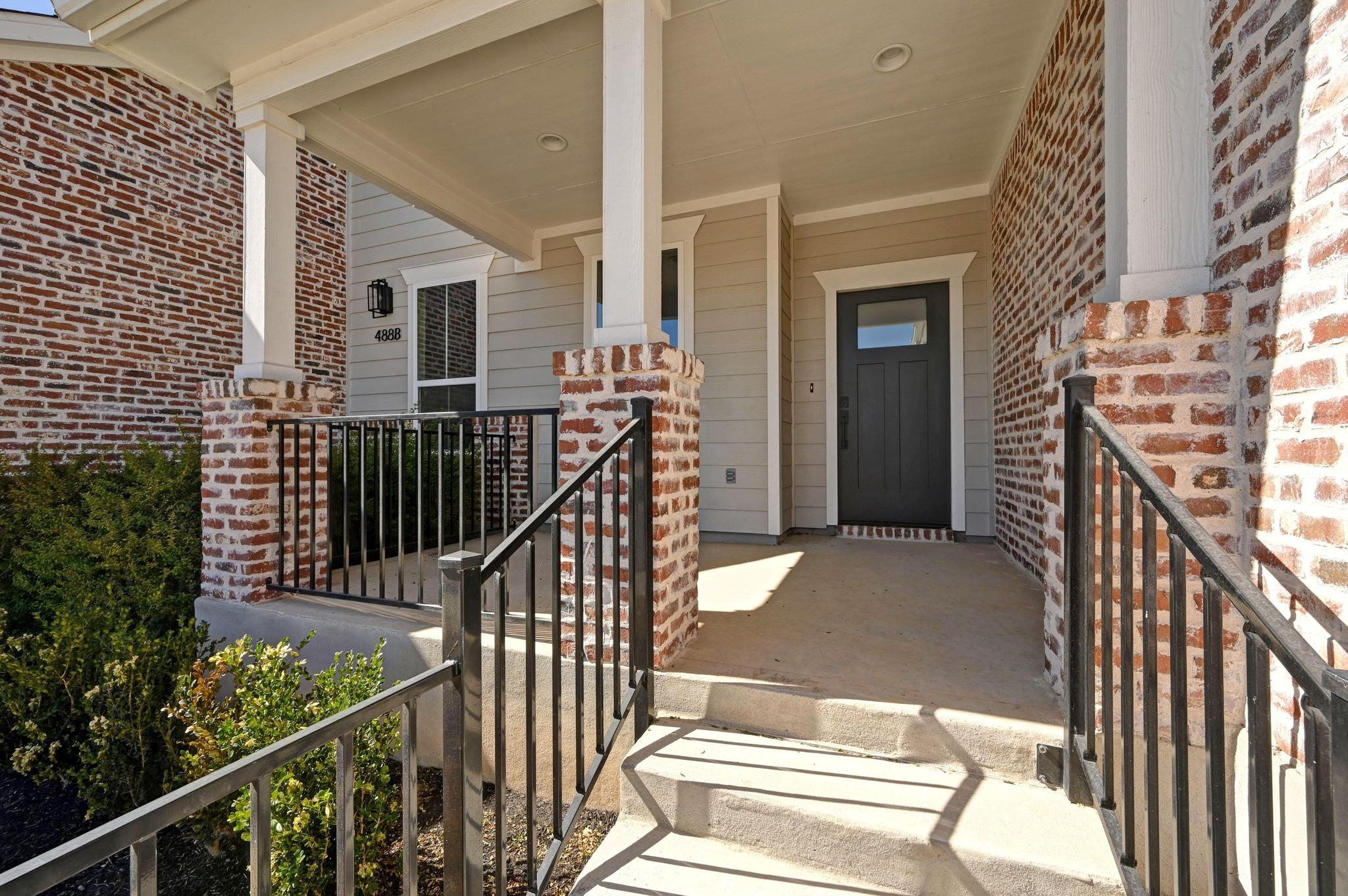 488 Orleanian DR B