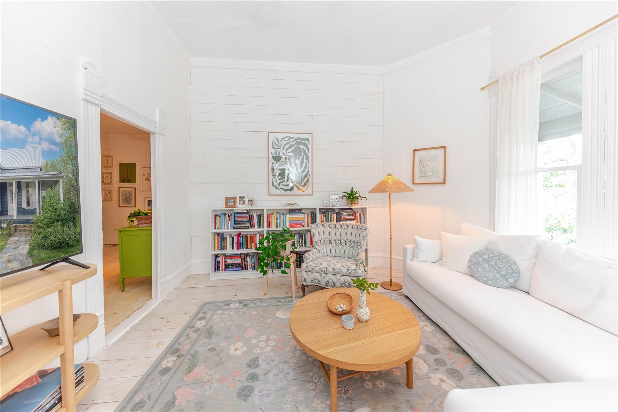 306 5th Ave