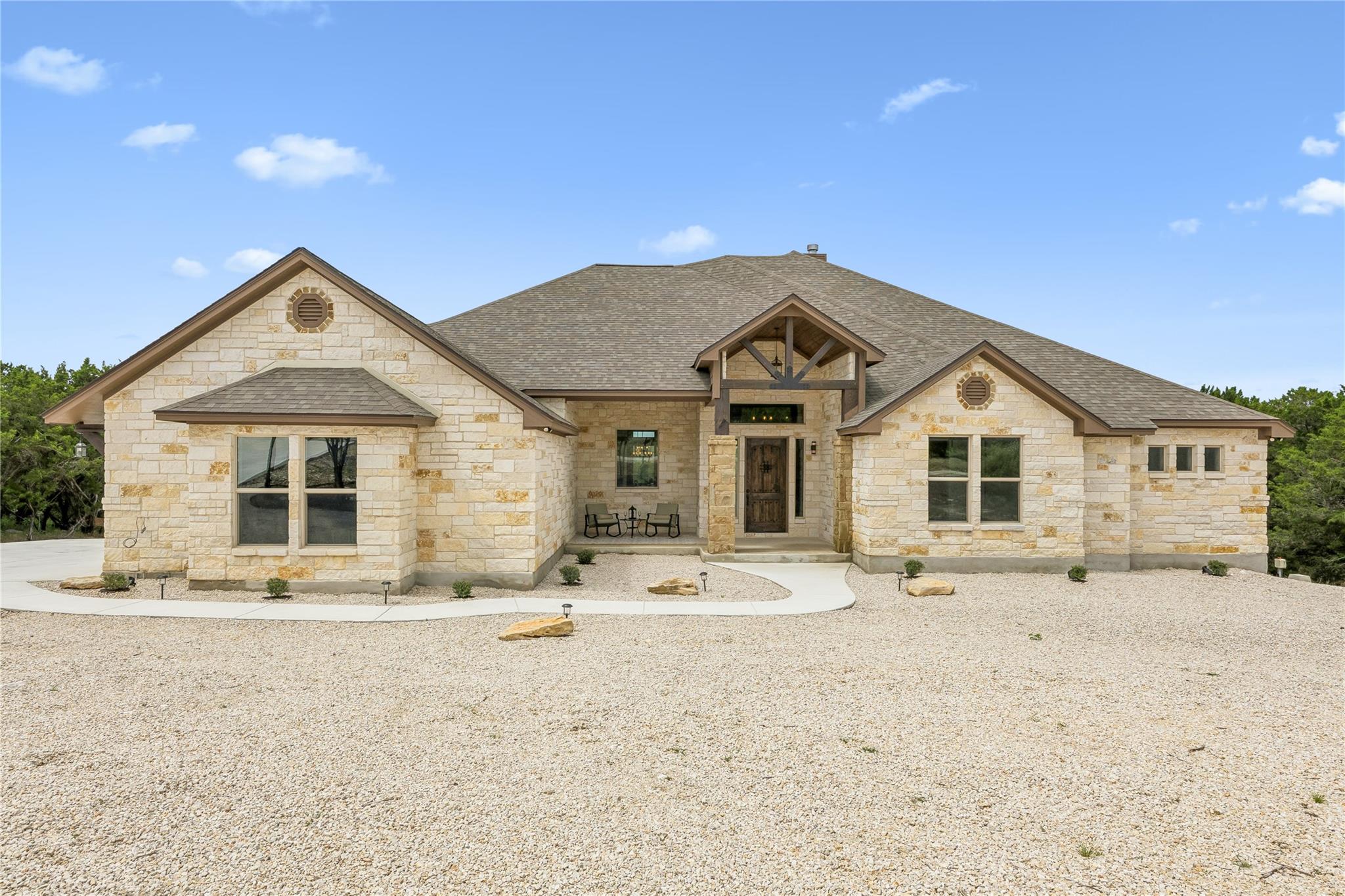 169 Longwood DR