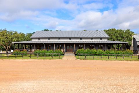 662 Woodrose LN Stonewall TX 78671