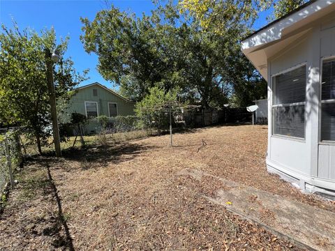 A home in Lockhart